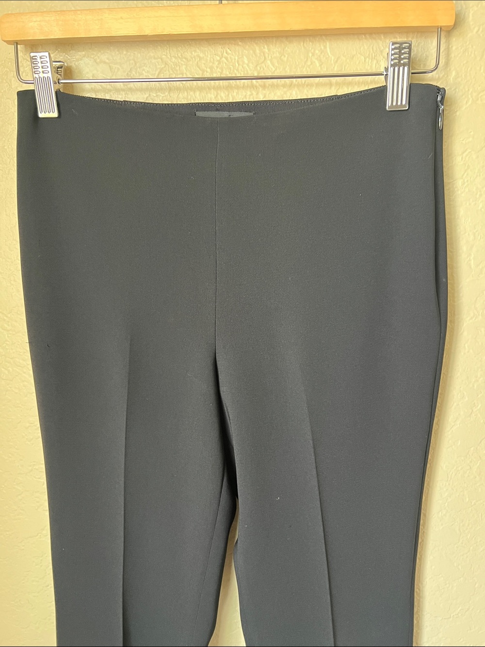 Theory black Demitra admiral crepe flared pants 0 - Picture 3 of 9